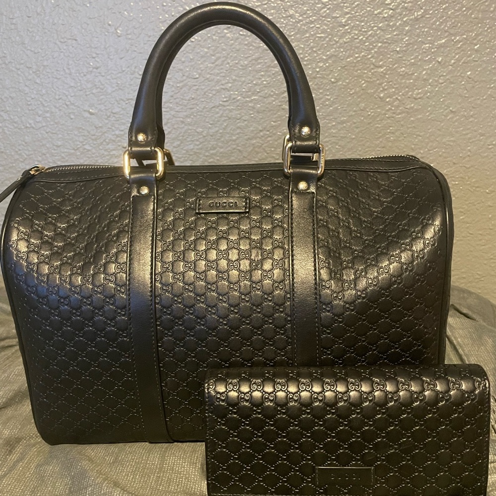 Gucci Microguccissima black leather Boston bag